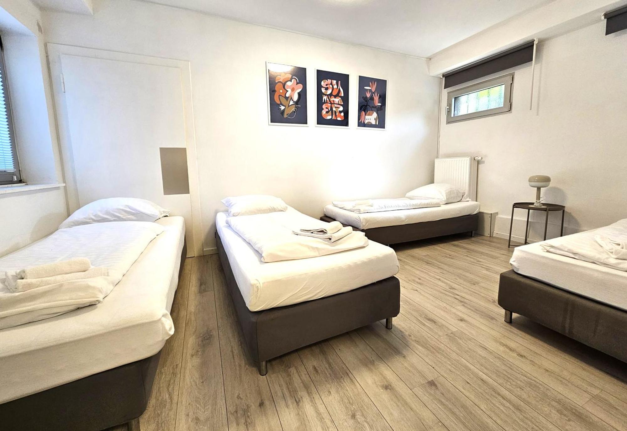 Spacious House デュッセルドルフ 部屋 写真